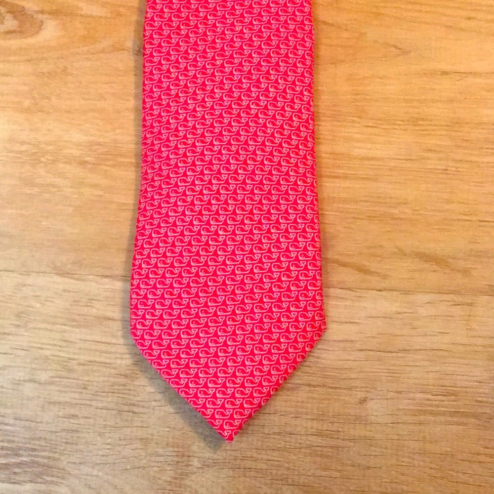 Vineyard Vines tie